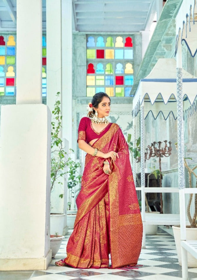 💞💞💞💞 Celebrating Navratri with this champagne pink Kanjeevaram saree  from @style_in_threads_ 💞 I feel the game changer element in this… |  Instagram