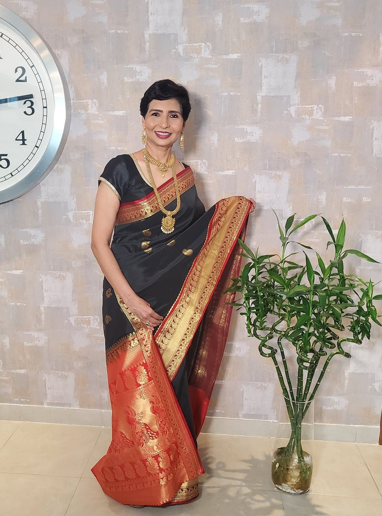 #1053 - Black and red Mhalsa Paithani - Muhurat Collections