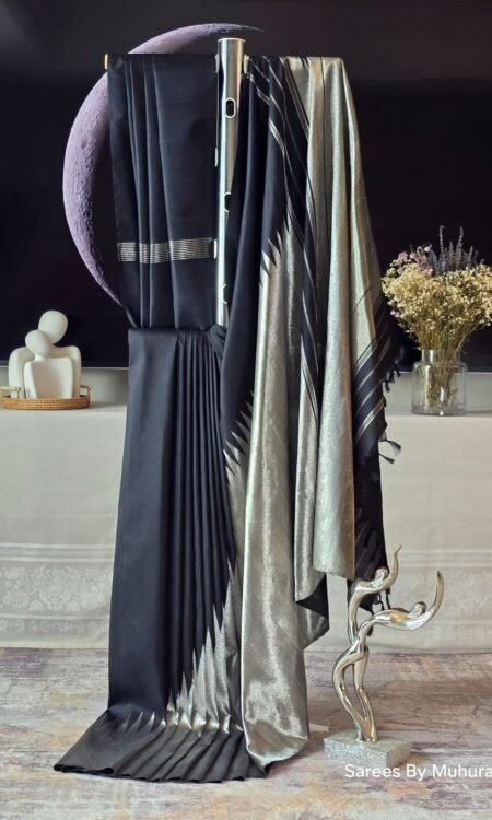 Gothic Glamour: Mesmerising black silver Kanjivaram saree