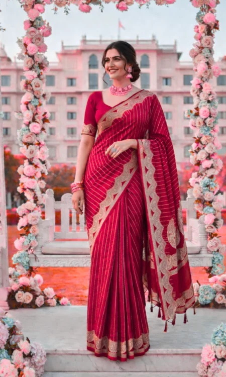 Red Pink Symphony: Simple yet elegant Banarasi saree